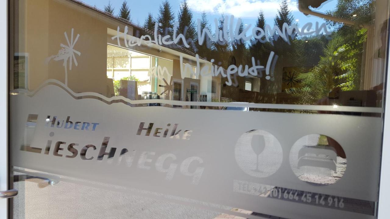 Weingut Lieschnegg Hotell Leutschach Exteriör bild