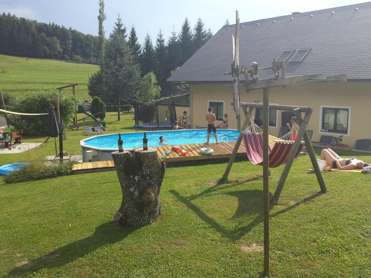 Weingut Lieschnegg Hotell Leutschach Exteriör bild