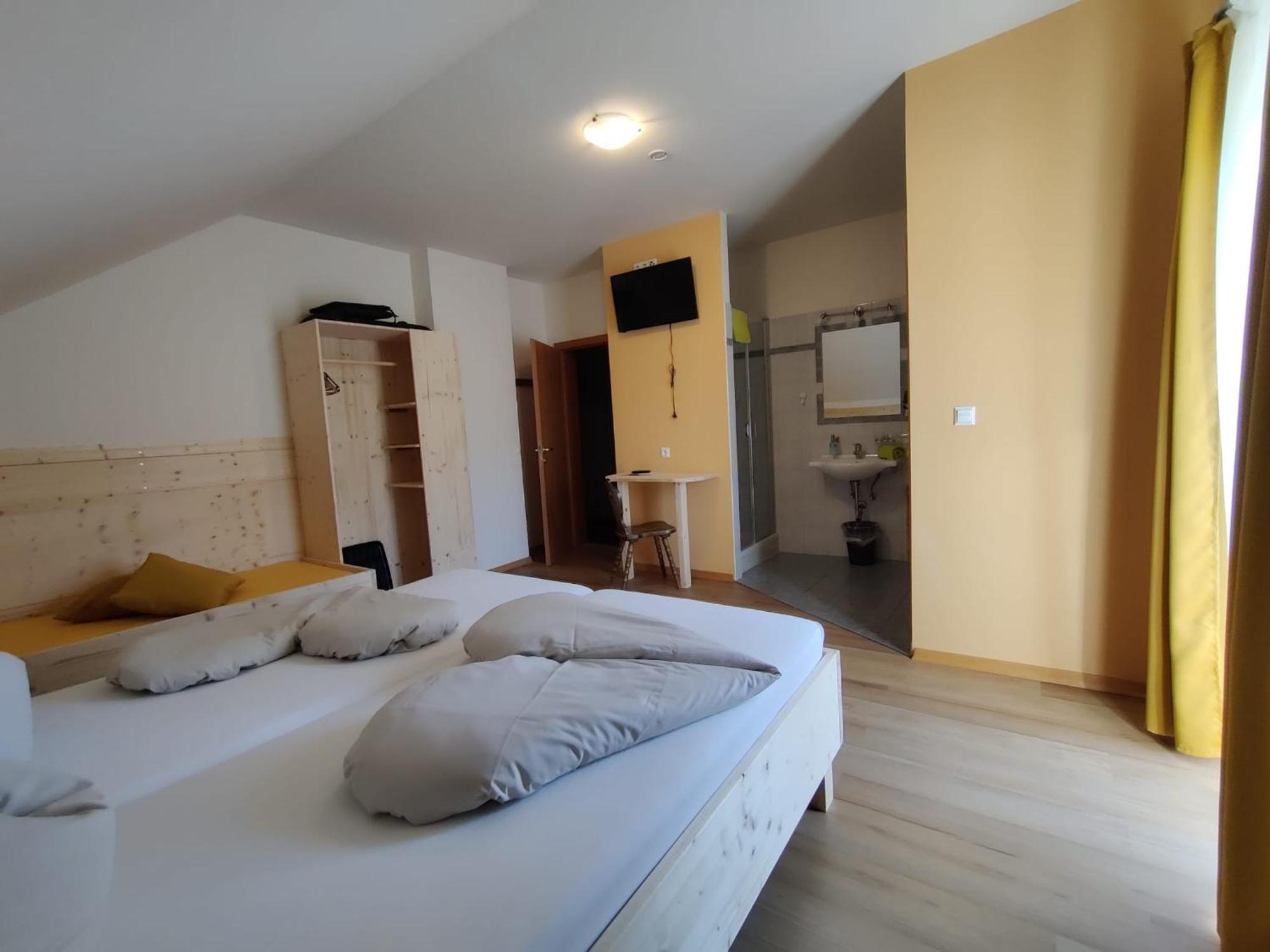 Weingut Lieschnegg Hotell Leutschach Exteriör bild